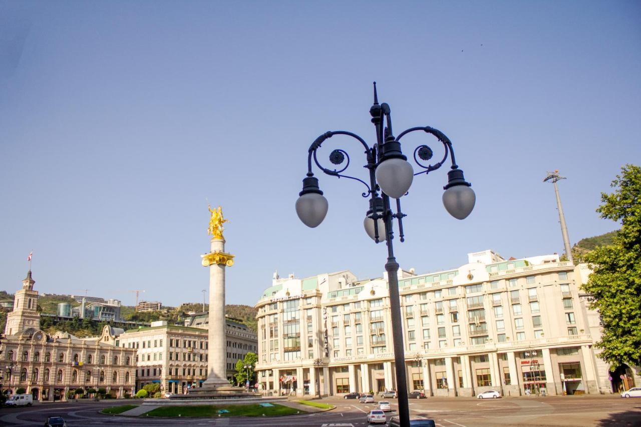 Zharuma Caravan Tbilisi ภายนอก รูปภาพ